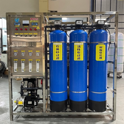 Zuiver mineraal drinkwater Omgekeerde osmose Waterfiltratie Filter RO-systeem Waterzuivering